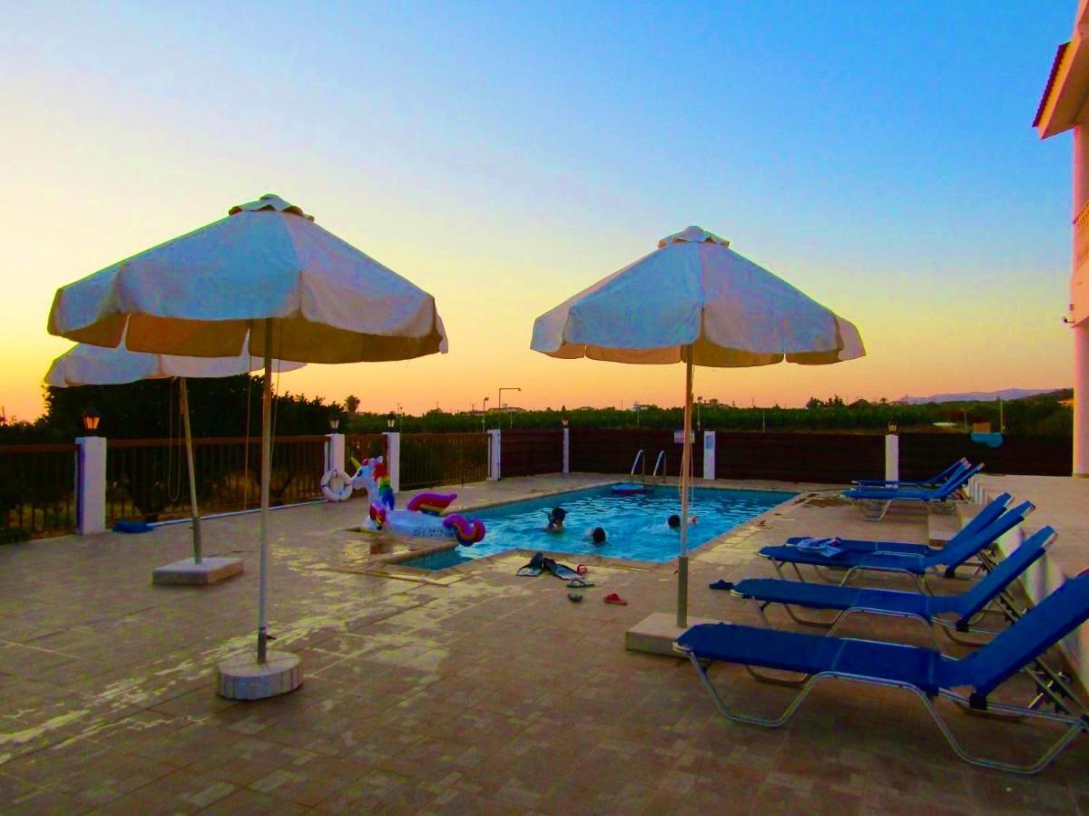 Villa Lambriana Peyia Ngoại thất bức ảnh