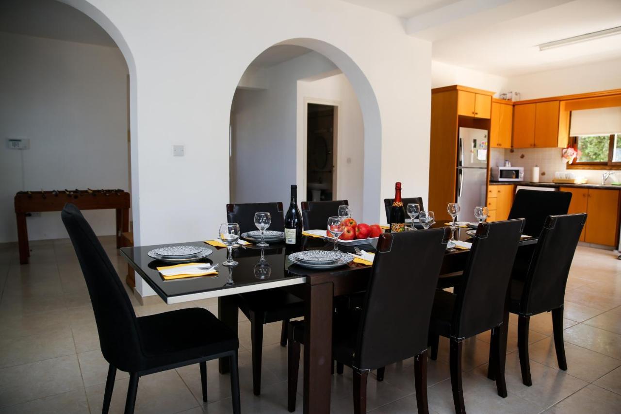 Villa Lambriana Peyia Ngoại thất bức ảnh