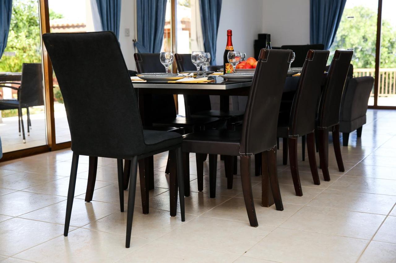 Villa Lambriana Peyia Ngoại thất bức ảnh