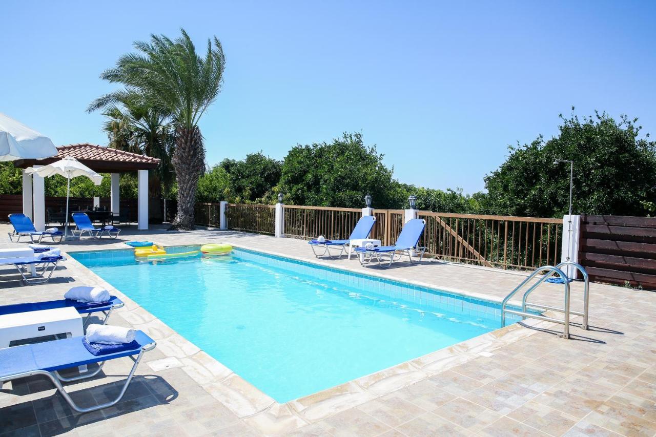 Villa Lambriana Peyia Ngoại thất bức ảnh